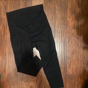 Maternity leggings - Medium (3), Large (1)